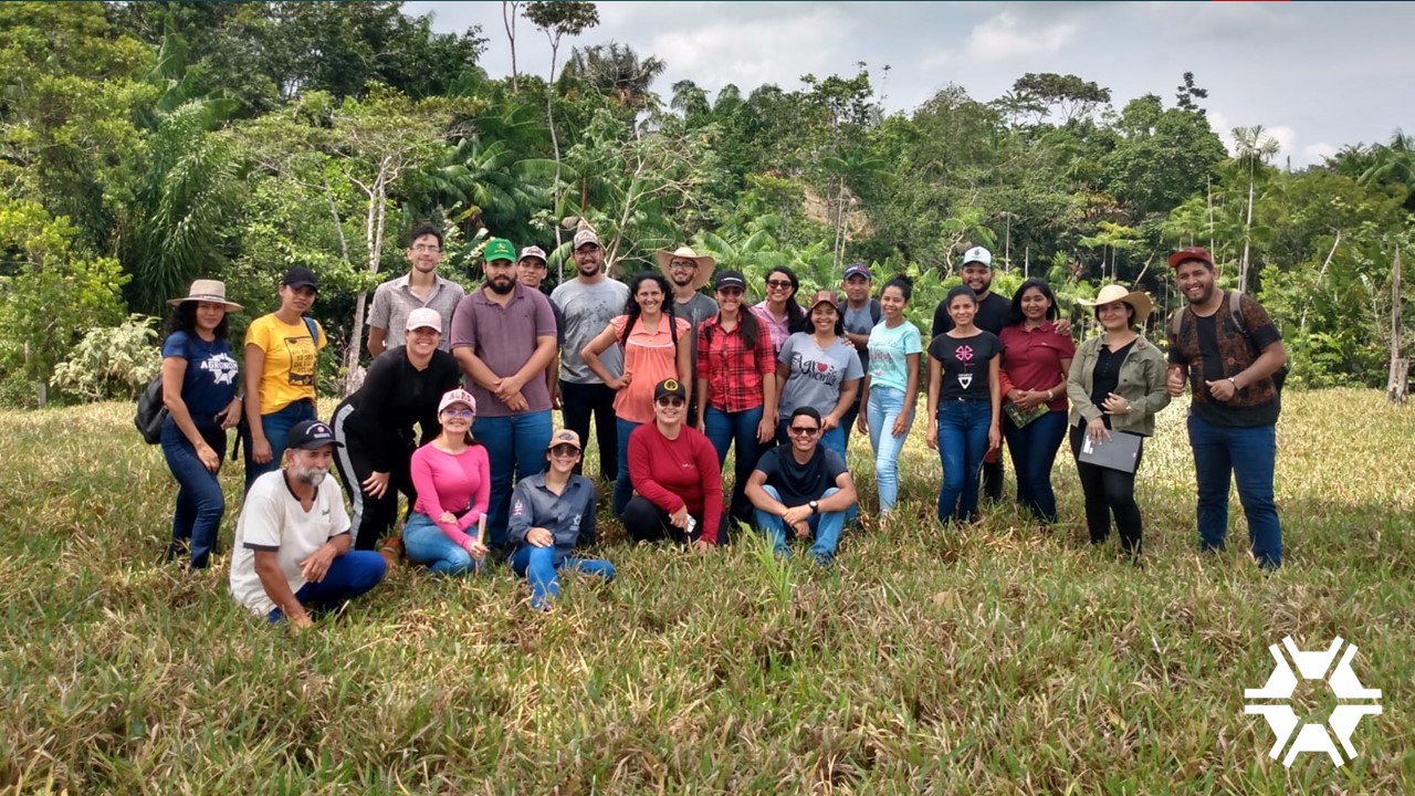 Aula prática da disciplina Gestão de Recursos Naturais em propriedades rurais do PA Assurini